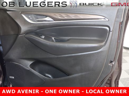 Certified 2023 Buick Enclave Avenir w/ Avenir Technology Package image 20