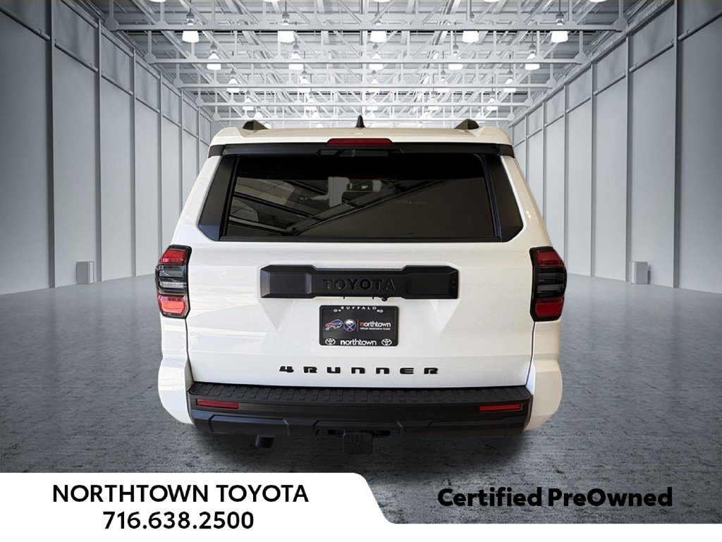 Used 2025 Toyota 4Runner SR5 AWD/4WD image 7