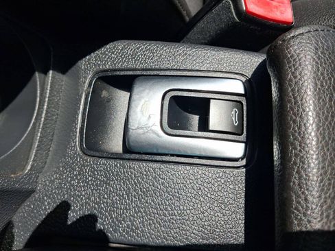Used 2015 Volkswagen Eos Komfort FWD image 27