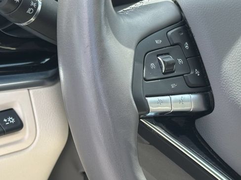 Used 2024 Cadillac XT6 Premium Luxury w/ Technology Package FWD image 24