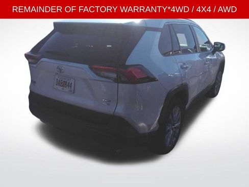Used 2023 Toyota RAV4 XLE Premium image 3