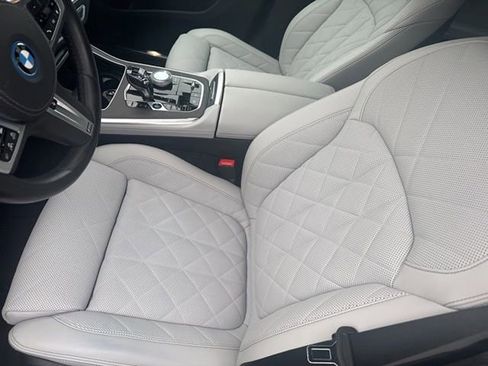 Certified 2023 BMW X5 xDrive45e w/ Executive Package image 21