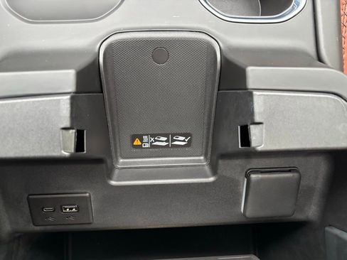 Used 2023 GMC Sierra 1500 Denali Ultimate image 31