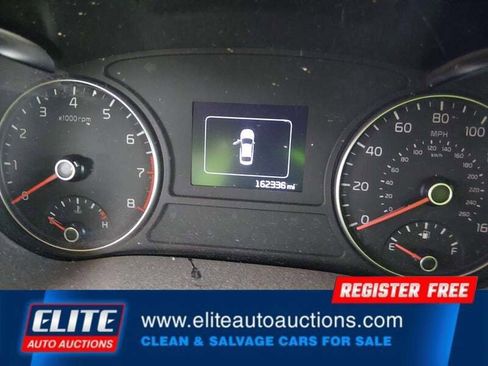 Used 2018 Kia Optima LX image 14