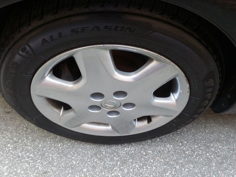 Used 2004 Lexus LS 430 image 9