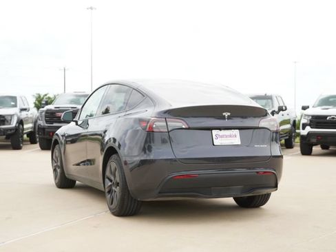 Used 2024 Tesla Model Y Long Range AWD/4WD image 7