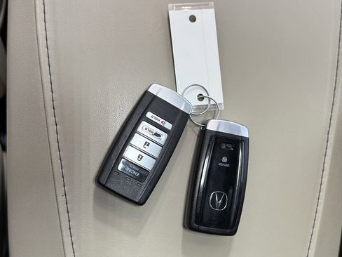 Used 2019 Acura MDX SH-AWD w/ Advance Package image 35