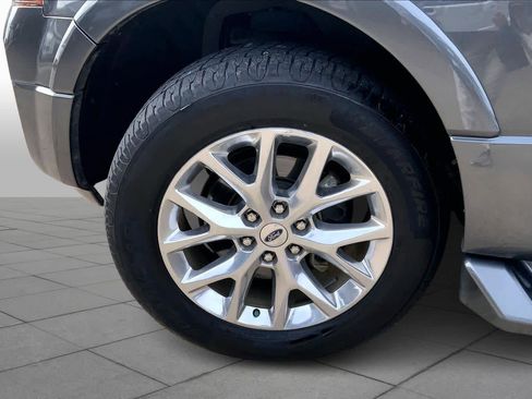 Used 2017 Ford Expedition EL Limited image 11