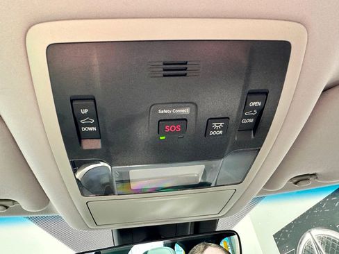 Used 2019 Lexus RX 350L w/ Premium Package image 21