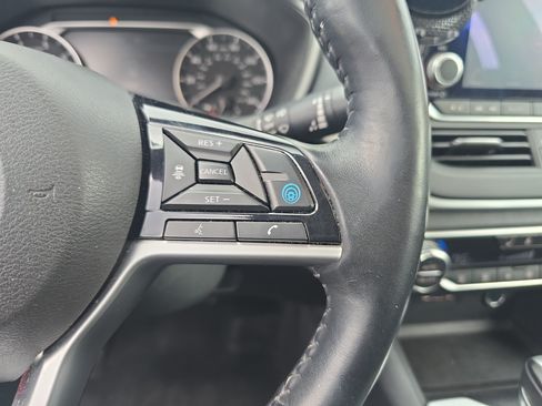 Used 2019 Nissan Altima 2.5 SV FWD image 17