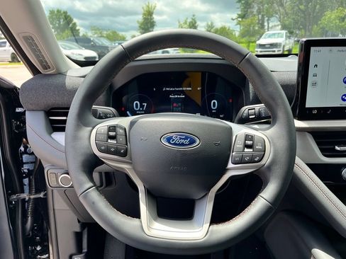 New 2026 Ford Explorer Active AWD/4WD image 17