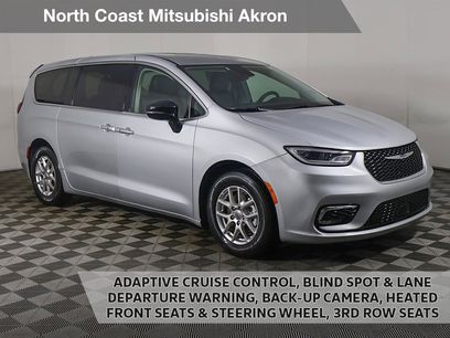 Used 2024 Chrysler Pacifica Touring-L