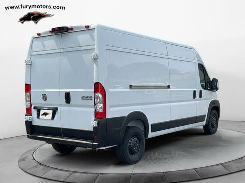 Used 2025 RAM ProMaster 2500 w/ Convenience Group image 25