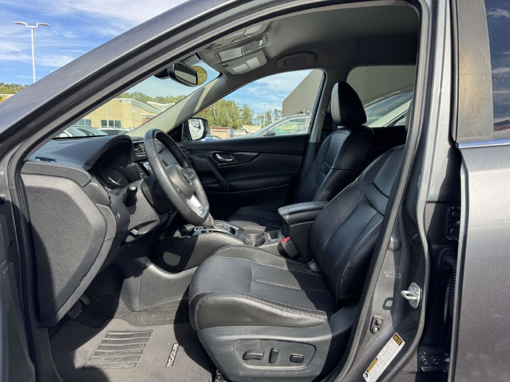 Used 2020 Nissan Rogue SL AWD/4WD image 15