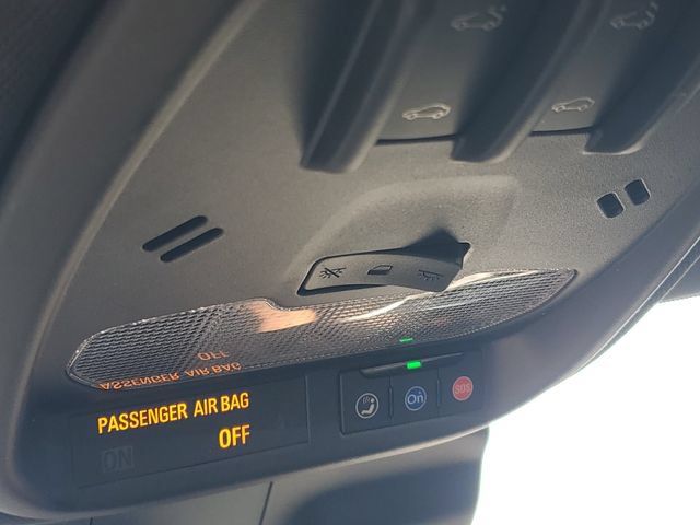 Certified 2024 Chevrolet Trax RS w/ Sunroof Package FWD image 29