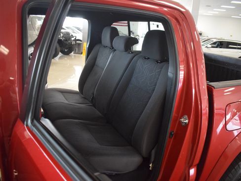 Used 2018 Toyota Tacoma TRD Sport w/ Technology Package image 59