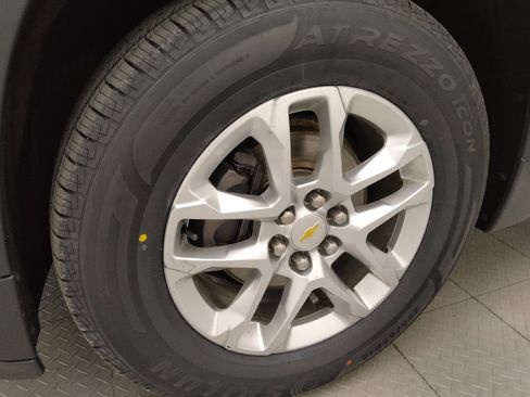 Used 2019 Chevrolet Traverse LT w/ LPO, Floor Liner Package AWD/4WD image 31