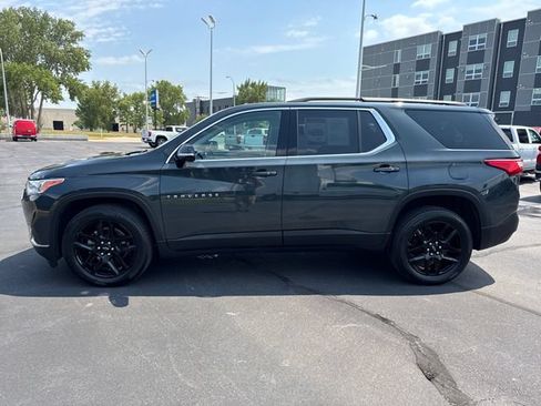 Used 2019 Chevrolet Traverse LT AWD/4WD image 2