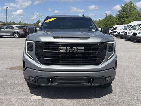Used 2024 GMC Sierra 1500 Elevation w/ Preferred Package AWD/4WD image 10