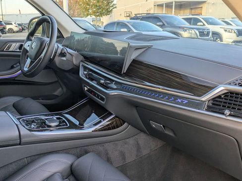 Used 2024 BMW X7 xDrive40i image 35