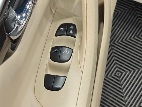 Used 2015 Nissan Altima 2.5 SL w/ Technology Package FWD image 41