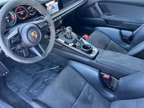 Used 2022 Porsche 911 GT3 RWD image 4