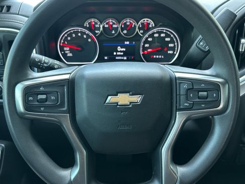 Used 2020 Chevrolet Silverado 1500 LT AWD/4WD image 20