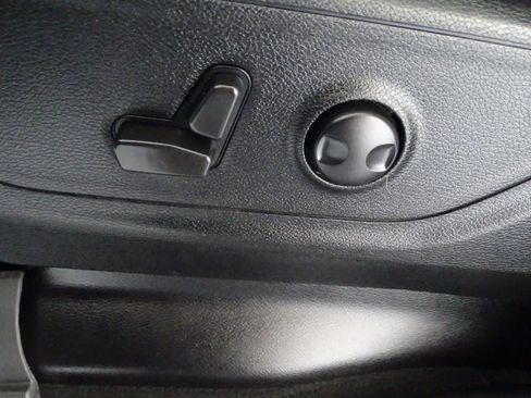 Certified 2022 RAM 1500 Big Horn image 3