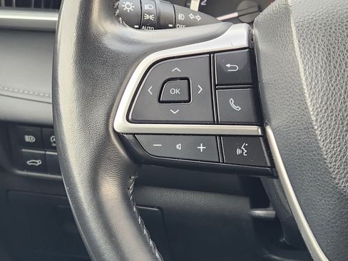 Used 2024 Toyota Highlander XSE image 27