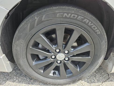 Used 2009 Toyota Corolla S FWD image 27