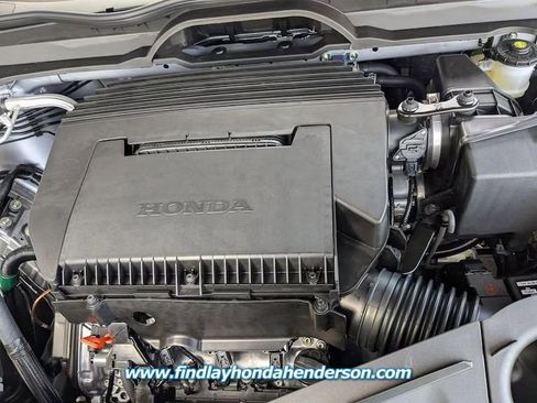 New 2026 Honda Pilot Touring image 9