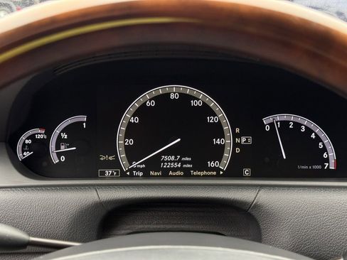 Used 2010 Mercedes-Benz CL 550 4MATIC image 17