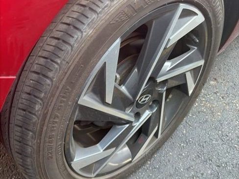 Used 2024 Hyundai Elantra SEL w/ Convenience Package FWD image 27