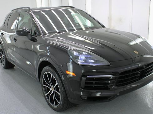Used 2019 Porsche Cayenne AWD/4WD image 12