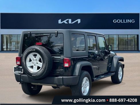 Used 2017 Jeep Wrangler Unlimited Sport w/ Quick Order Package 24S AWD/4WD image 3