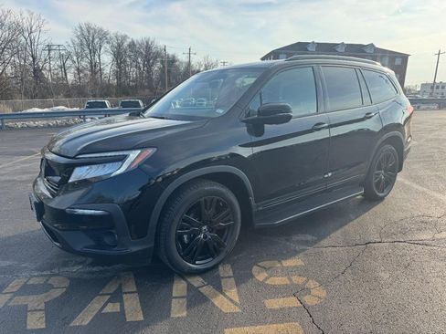 Certified 2022 Honda Pilot Black Edition image 8