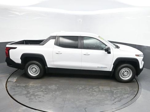 Used 2024 Chevrolet Silverado EV W/T image 28