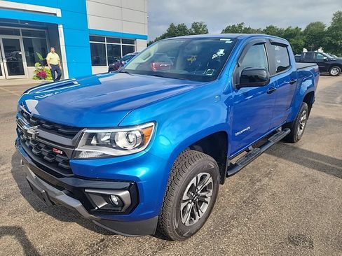 Used 2022 Chevrolet Colorado Z71 AWD/4WD image 3