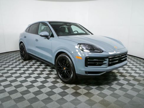 New 2026 Porsche Cayenne Coupe AWD/4WD image 29
