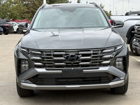 Used 2025 Hyundai Tucson Limited AWD/4WD image 8