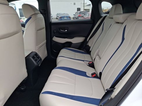 New 2026 Acura ADX A-Spec image 5