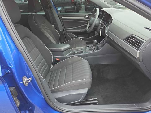 Used 2023 Volkswagen Jetta Sport FWD image 22