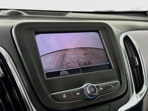 Used 2023 Chevrolet Equinox LS w/ LS Convenience Package AWD/4WD image 14