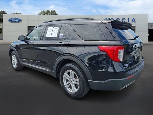 Used 2020 Ford Explorer XLT w/ Equipment Group 202A AWD/4WD image 6