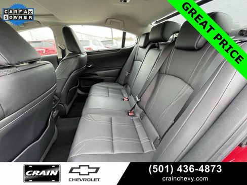 Used 2022 Lexus ES 300h Ultra Luxury image 26