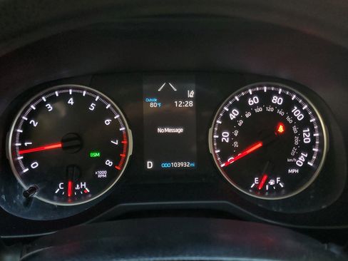 Used 2021 Toyota RAV4 XLE image 23