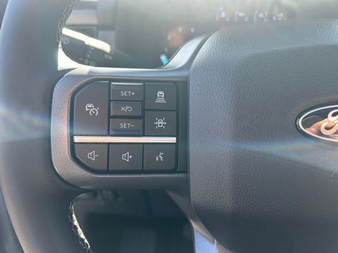 Used 2025 Ford F150 Lariat AWD/4WD image 15