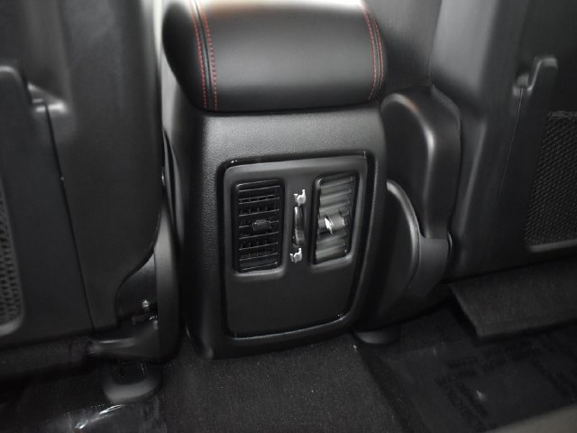 Used 2026 Dodge Durango GT w/ Blacktop Package AWD/4WD image 32