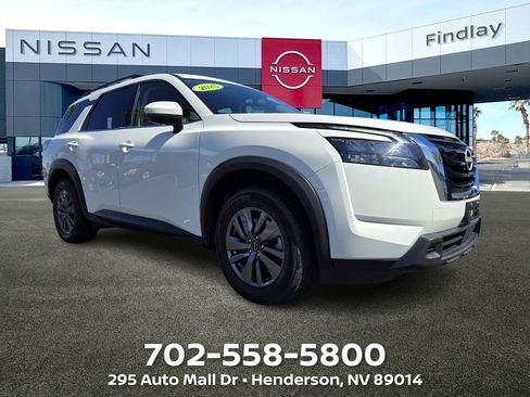 Used 2025 Nissan Pathfinder SV FWD image 1