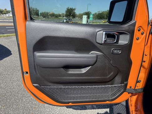 Used 2025 Jeep Wrangler Unlimited Sport AWD/4WD image 29